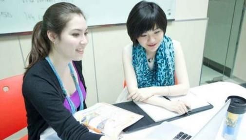 怎么和比自己优秀的人打交道？