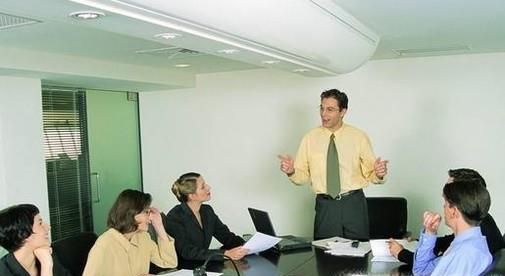 说话时总被别人打断怎么办？