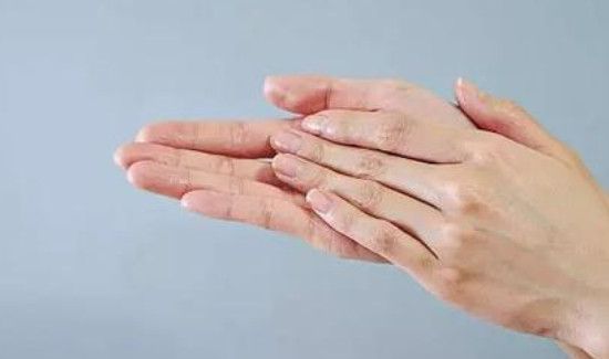 如何判断酒精真假