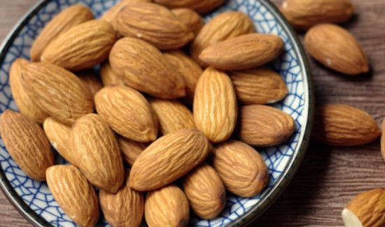 桃仁和杏仁的功效与作用