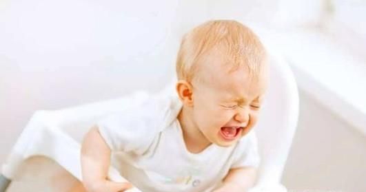 如何判断孩子食物中毒？又该如何进行家庭救治？