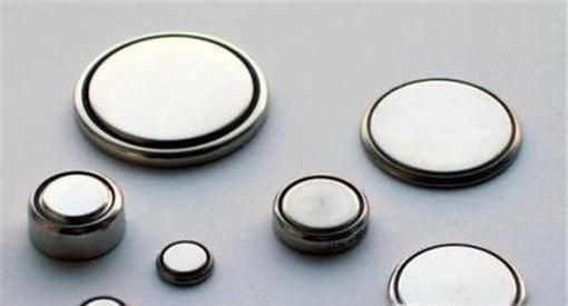 家用人体秤怎样更换纽扣电池