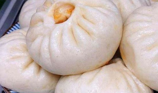为什么自己做的包子没有外面买的白