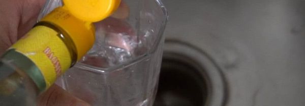 食盐加白醋有什么功能