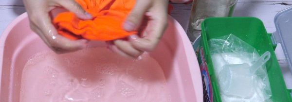 酒精对衣服有腐蚀性吗