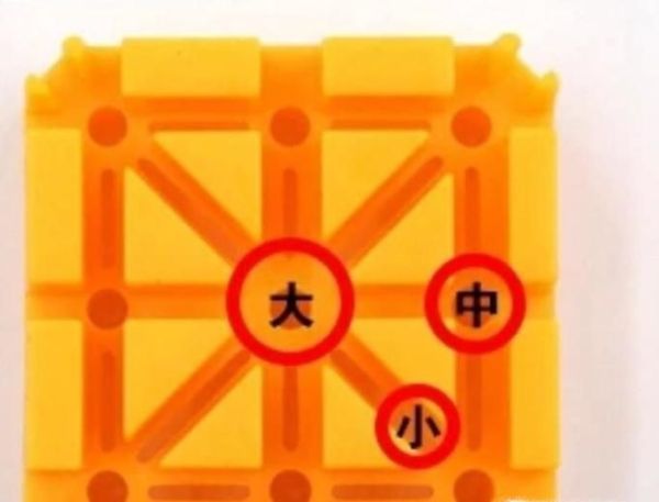 天梭表带怎么拆