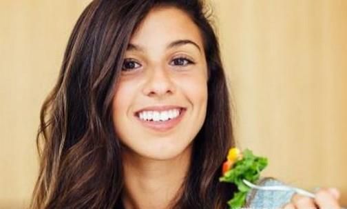 怎么解决吃完饭就特别困的情形？