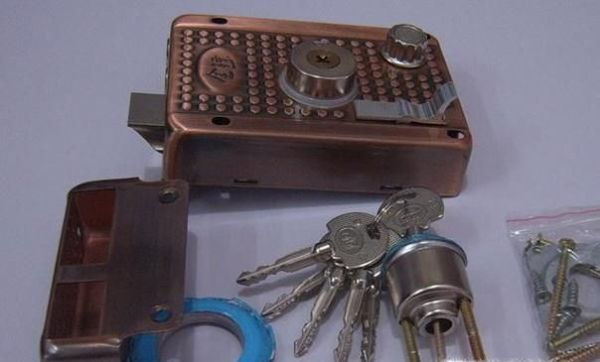 如何换锁芯---十字锁