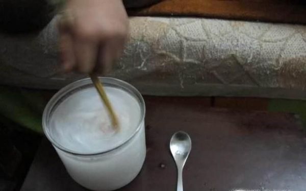 水晶泥用洗衣粉泡水怎么做