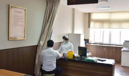 健康证在哪里办