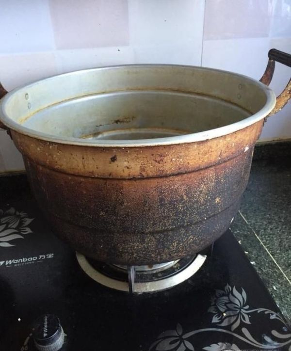 老年人怎样用蒸锅蒸大米饭