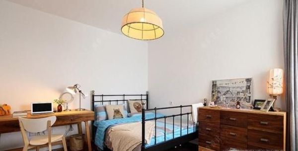 主卧床铺怎么摆放合适？