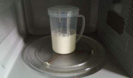 盒装牛奶可以用微波炉加热吗