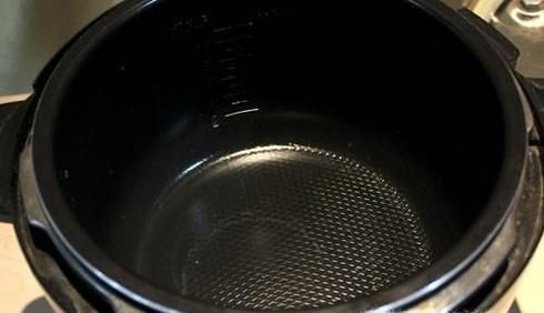 美的电压力锅怎么用