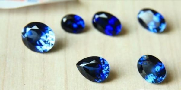 怎样鉴定蓝宝石的真假?