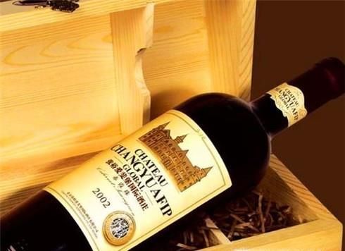 新手如何挑选葡萄酒；买红酒要注意什么