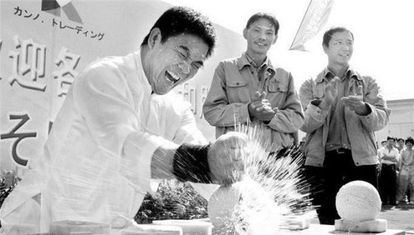 买回来的椰子如何快速打开