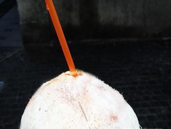 怎样快速开椰子喝椰汁