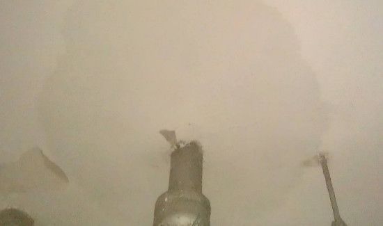餐厅天花板漏水怎么办