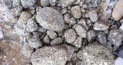 如何鉴别麦饭石