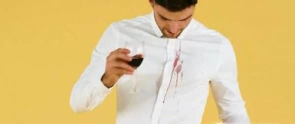 白衣服的各种污渍清除法