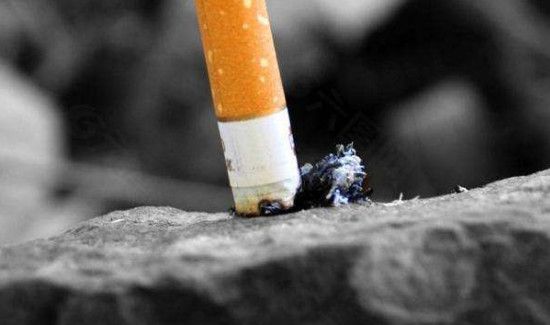 没有灭的烟头有多少度