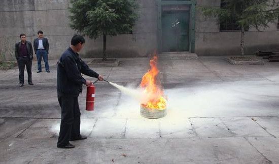 精密仪器着火用什么灭火