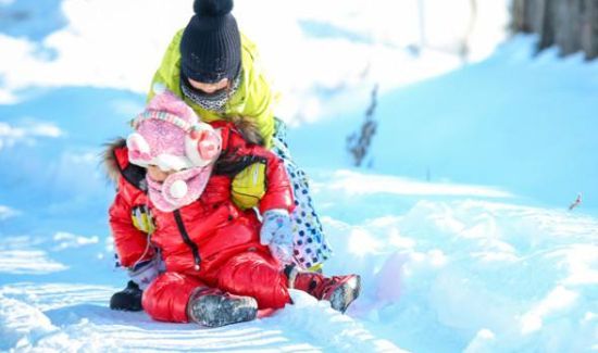 下雪天地面太滑怎么办