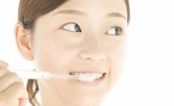 洗牙对牙有伤害吗