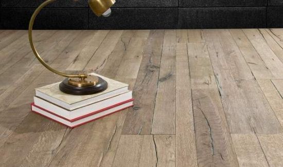 新房的地板为什么那么油