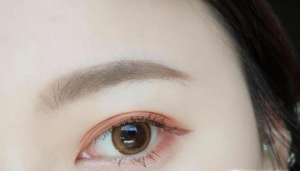 戴美瞳有异物感怎么办