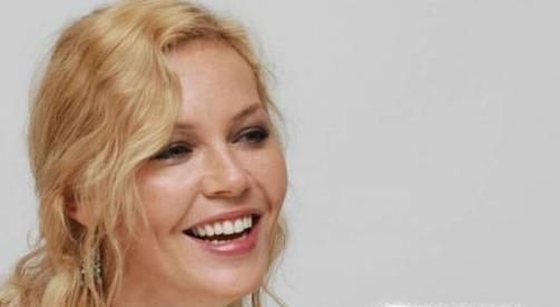 要成为一个从容的中年女人，需要做哪些准备？