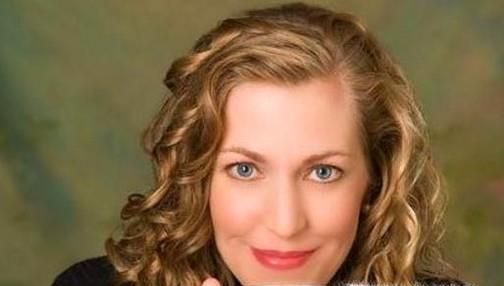 要成为一个从容的中年女人，需要做哪些准备？