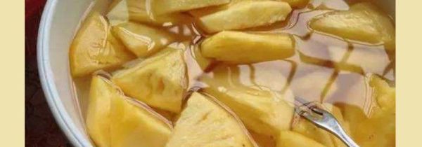 菠萝为什么用盐水泡着吃