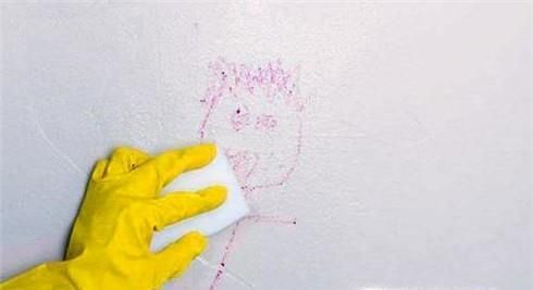 如何清除墙壁上的蜡笔痕迹