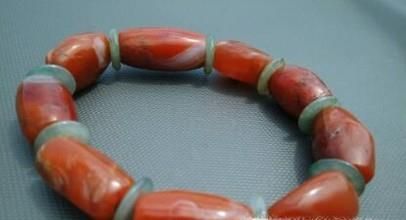如何挑选南红手串