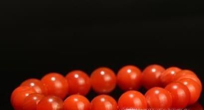 如何挑选南红手串