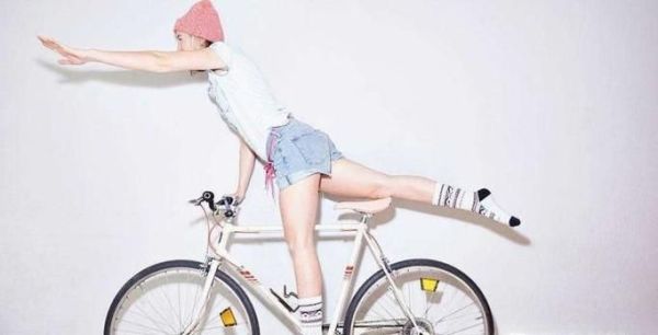 中学生学骑自行车的技巧