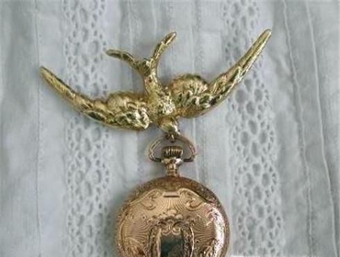 怀表应该怎么佩戴？