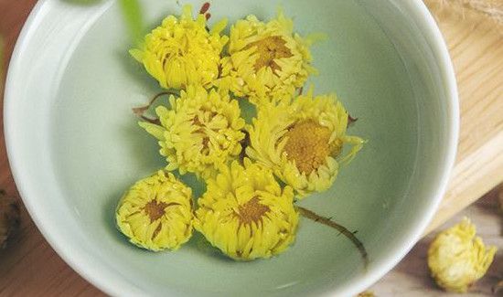 保温杯可以泡菊花吗