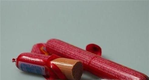 如何快速剥开火腿肠（经典红袋子）