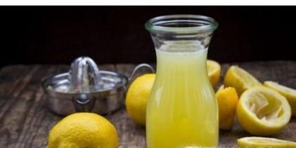 如何去除白鞋的黄色污渍和袜子的臭味