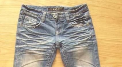 牛仔裤发黄怎么洗