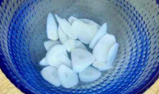 去年泡糖蒜的水今年还能用吗