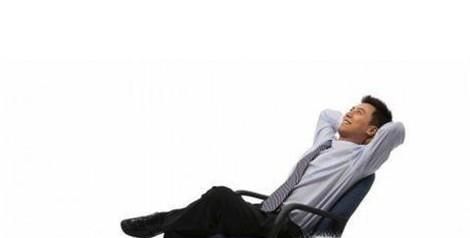 男生坐下裤子凸起怎么办?