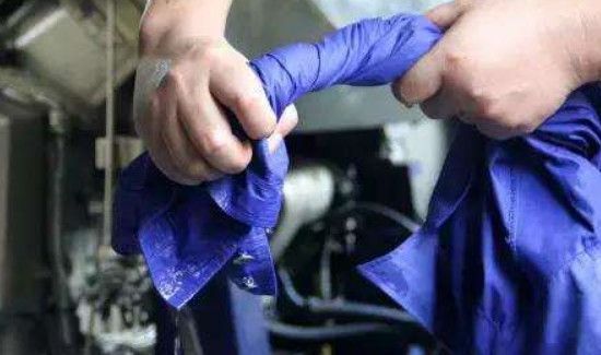 为什么纯棉的衣服越穿越大