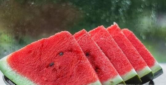 最适合夏天吃的水果有哪些