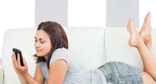 为什么社交软件上打招呼总以你在干嘛为开头？