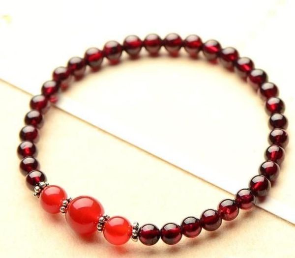 石榴石手链有哪些作用与功效
