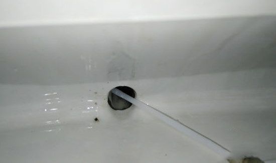 冰箱排水孔在哪里